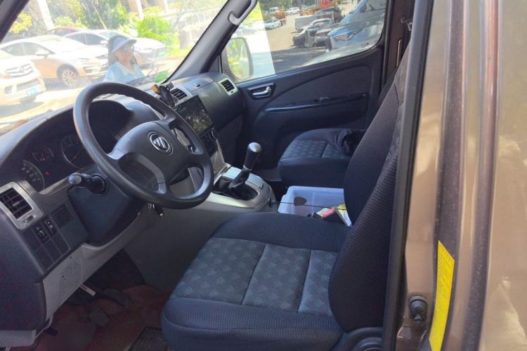 Used Foton Scenic G5 2022 2.0L Gasoline Commercial Version Open-Window 5/6-Seater 1TZS Left Front Seat