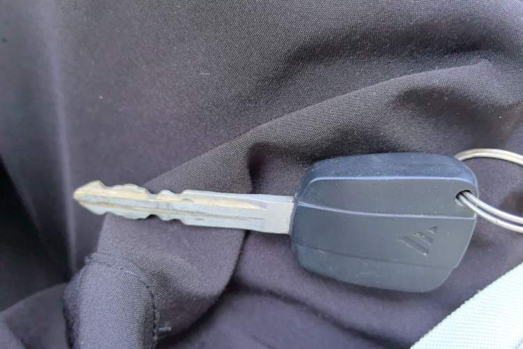 Used Foton Scenic G5 2022 2.0L Gasoline Commercial Version Open-Window 5/6-Seater 1TZS Vehicle Key