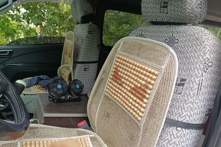 Used Foton Scenic G5 2022 2.0L Gasoline Commercial Version Open-Window 5/6-Seater 1TZS Left Rear Seat