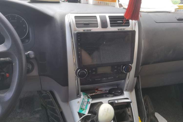 Used Foton Scenic G5 2022 2.0L Gasoline Commercial Version Open-Window 5/6-Seater 1TZS Audio And AC Panel