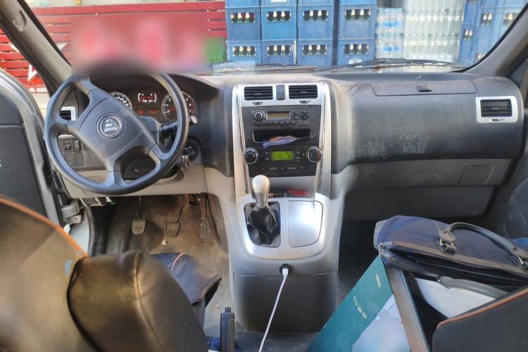 Used Foton Scenic G5 2022 2.0L Gasoline Commercial Version Open-Window 5/6-Seater 1TZS Center Console