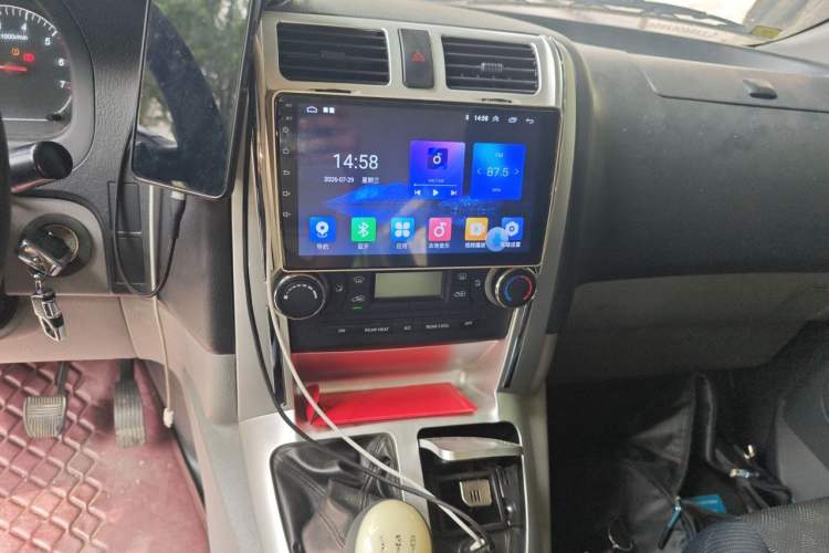 Used Foton Scenic G5 2022 2.0L Gasoline Commercial Version Open-Window 5/6-Seater 1TZS Audio And AC Panel