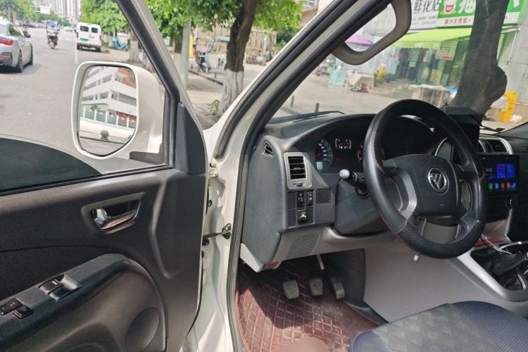 Used Foton Scenic G5 2022 2.0L Gasoline Commercial Version Open-Window 5/6-Seater 1TZS Driver Seat