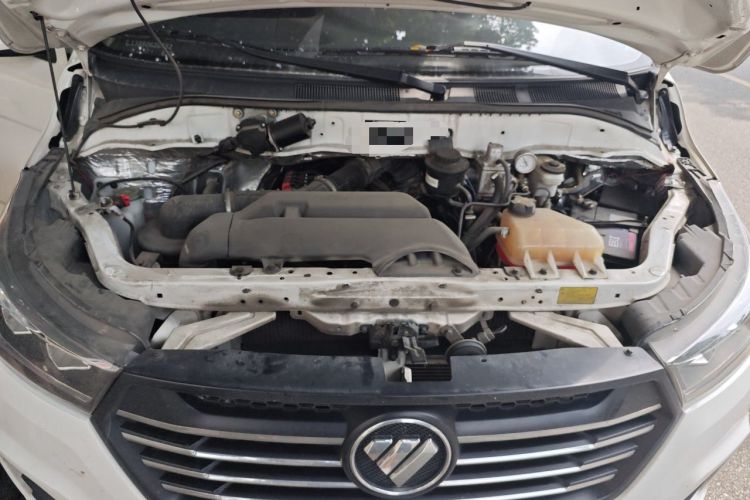 Used Foton Scenic G5 2022 2.0L Gasoline Commercial Version Open-Window 5/6-Seater 1TZS Engine Bay