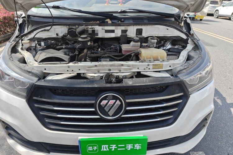 Used Foton Scenic G5 2022 2.0T Diesel Commercial Version Standard Window 5/6 Seats 4F20TC3 Engine Bay