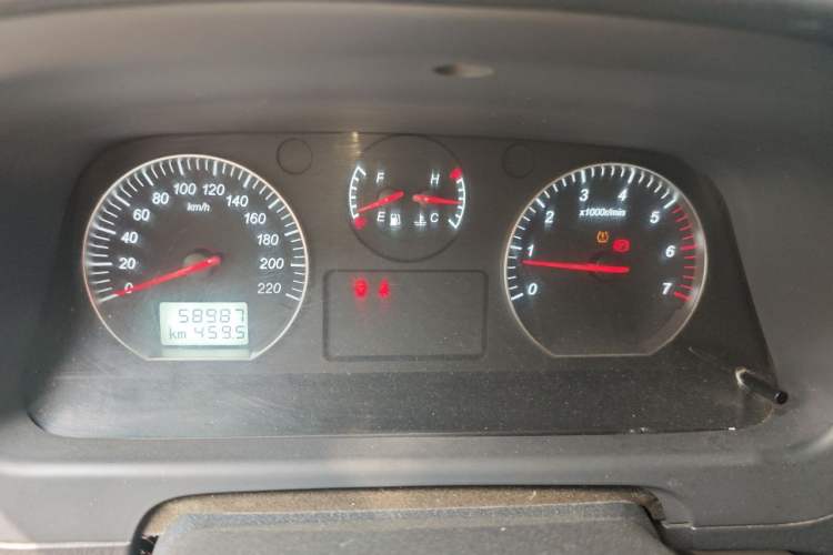 Used Foton Scenic G5 2022 2.0L Gasoline Commercial Version Open-Window 5/6-Seater 1TZS Instrument Cluster