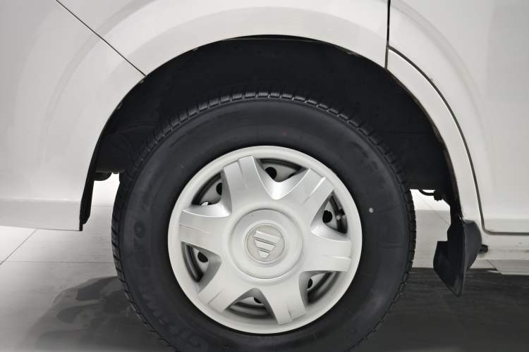 Used Foton Scenic G5 2022 2.0T Diesel Business & Travel Van 7/9 Seats 4F20TC3 Left Front Wheel Hub