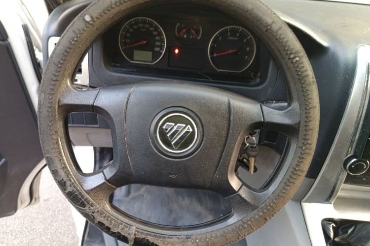 Used Foton Scenic G5 2022 2.0L Gasoline Commercial Version Open-Window 5/6-Seater 1TZS Steering Wheel