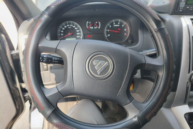 Used Foton Scenic G5 2023 2.0L Gasoline Commercial Version Open-Window 10-Seater 1TZS Steering Wheel