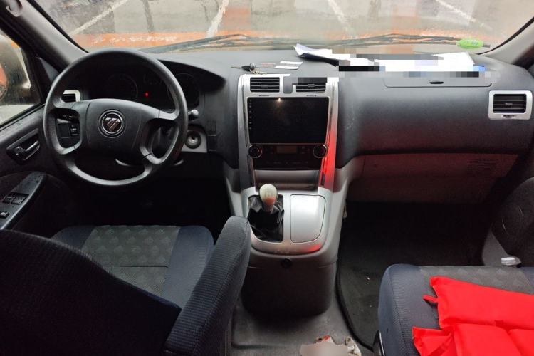 Used Foton Scenic G5 2023 2.0L Gasoline Commercial Version Open-Window 5/6-Seater 1TZS Center Console