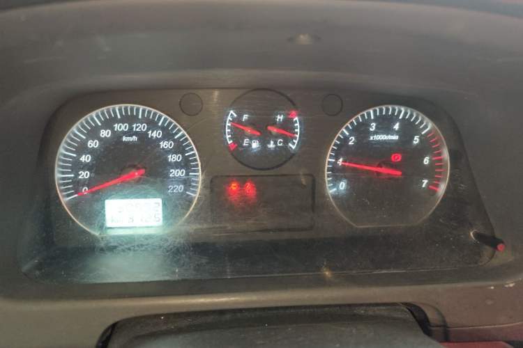 Used Foton Scenic G5 2023 2.0L Gasoline Commercial Version Open-Window 5/6-Seater 1TZS Instrument Cluster