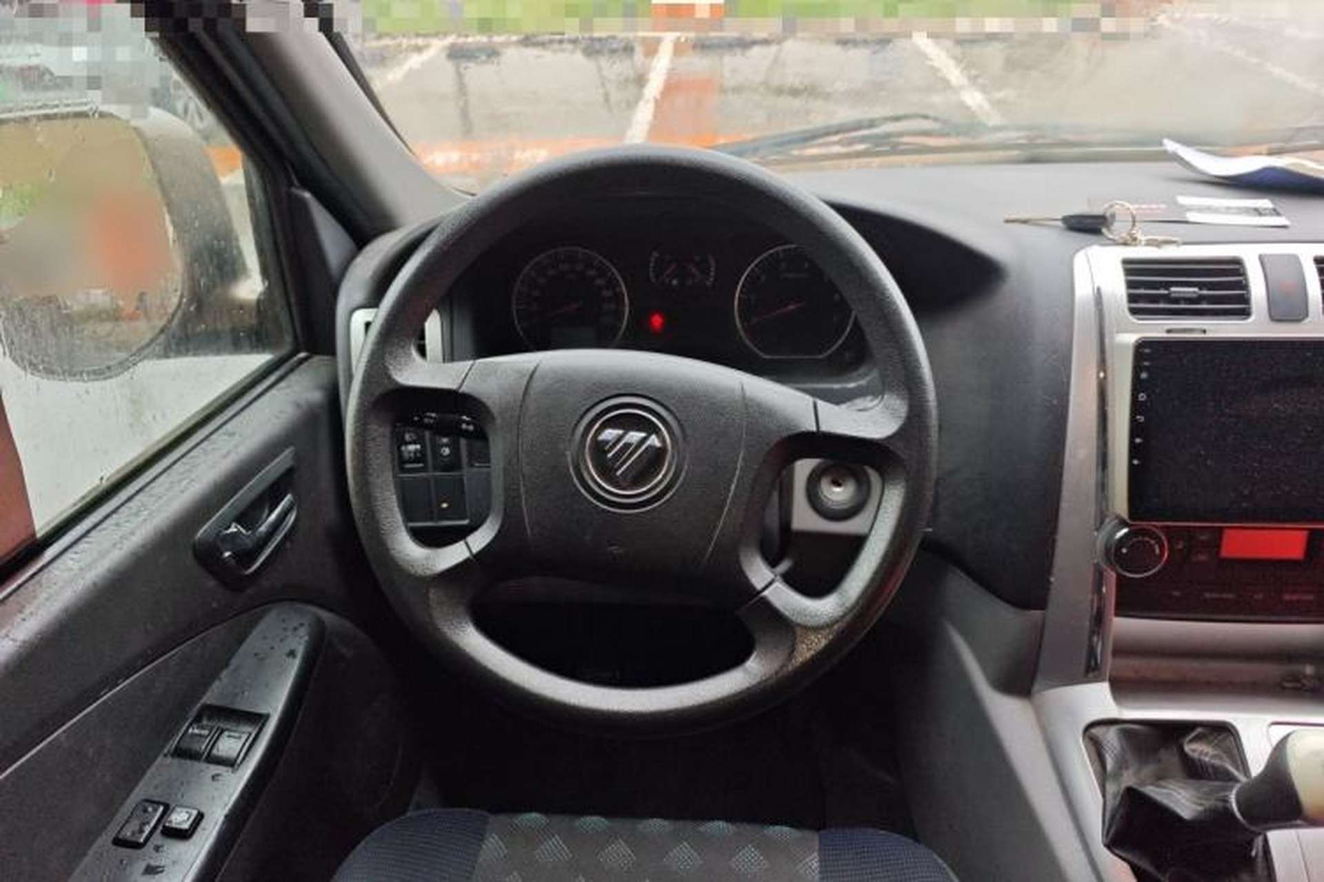 Used Foton Scenic G5 2023 2.0L Gasoline Commercial Version Open-Window 5/6-Seater 1TZS Steering Wheel