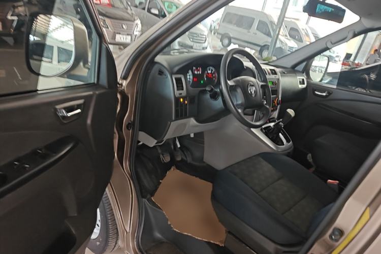 Used Foton Scenic G5 2023 2.0L Gasoline Commercial Version Open-Window 5/6-Seater 1TZS Driver Seat