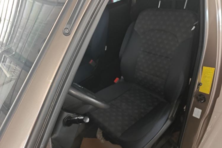 Used Foton Scenic G5 2023 2.0L Gasoline Commercial Version Open-Window 5/6-Seater 1TZS Left Front Seat