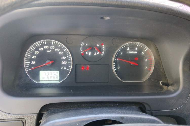 Used Foton Scenic G5 2023 2.0L Gasoline Commercial Version Open-Window 10-Seater 1TZS Instrument Cluster
