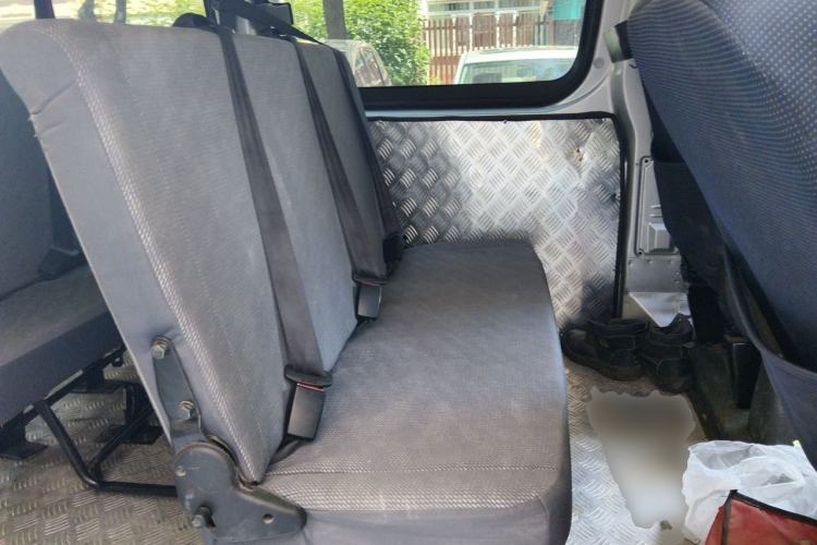 Used Foton Scenic G5 2023 2.0L Gasoline Commercial Version Open-Window 10-Seater 1TZS Left Rear Seat