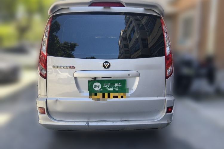 Used Foton Scenic G5 2023 2.0L Gasoline Commercial Version Open-Window 10-Seater 1TZS Rear