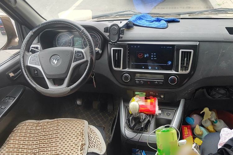 Used Foton Scenic G5 2023 2.0L Gasoline Commercial Version Open-Window 10-Seater DAN20L Steering Wheel