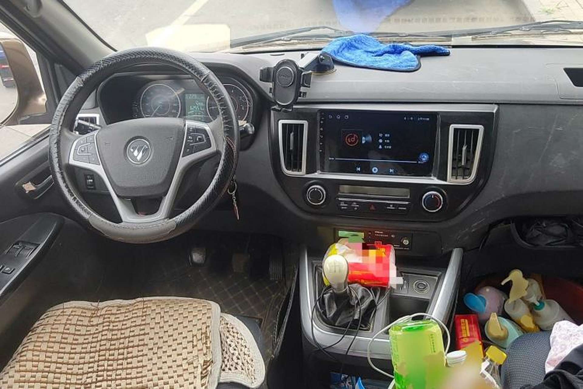 Used Foton Scenic G5 2023 2.0L Gasoline Commercial Version Open-Window 10-Seater DAN20L Steering Wheel
