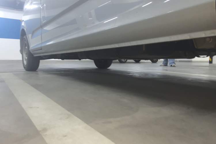 Used Foton Scenic G5 2023 2.0L Gasoline Commercial Version Open-Window 5/6-Seater DAN20L Chassis Rear Left