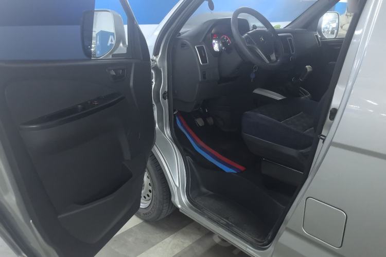 Used Foton Scenic G5 2023 2.0L Gasoline Commercial Version Open-Window 5/6-Seater DAN20L Driver Seat