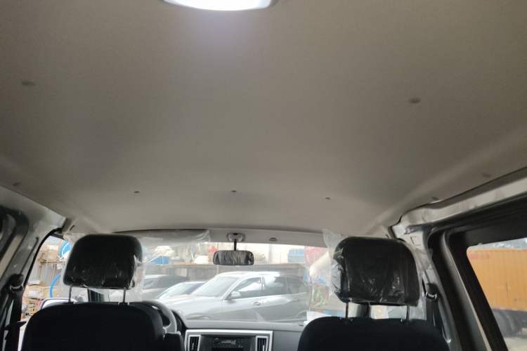 Used Foton Scenic G5 2023 2.0L Gasoline Commercial Version Open-Window 5/6-Seater DAN20L Headliner