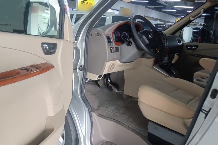 Used Foton Scenic G5 2023 2.4L Gasoline Commercial & Travel Professional Edition Clear-Window 5/9-Seater 4K22D4M Interior 3