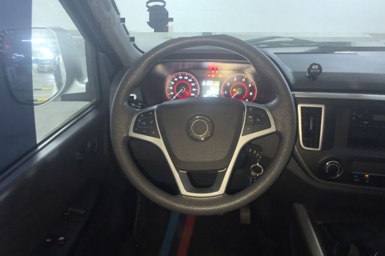 Used Foton Scenic G5 2023 2.0L Gasoline Commercial Version Open-Window 5/6-Seater DAN20L Steering Wheel