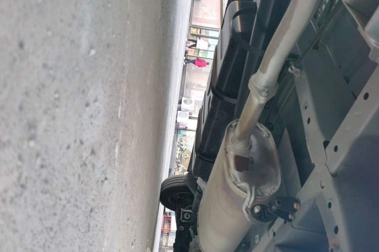 Used Foton Scenic G5 2024 2.0L Gasoline Commercial Version Open-Window 5/6-Seater DAN20L Chassis Front Left