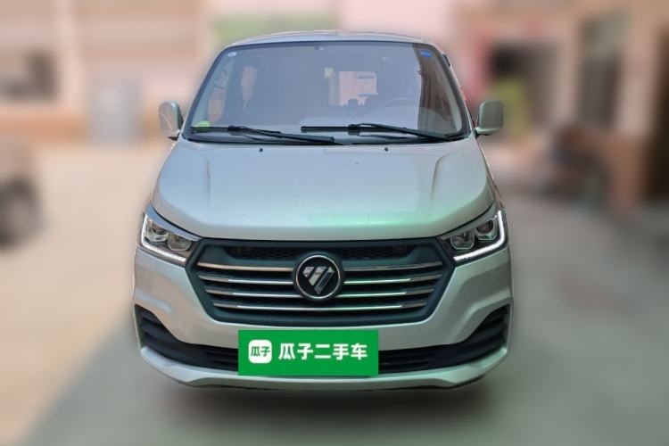 Used Foton Scenic G5 2024 2.0T Diesel Professional Edition Open-Window 5-9 Seater 4F20TC3 Front
