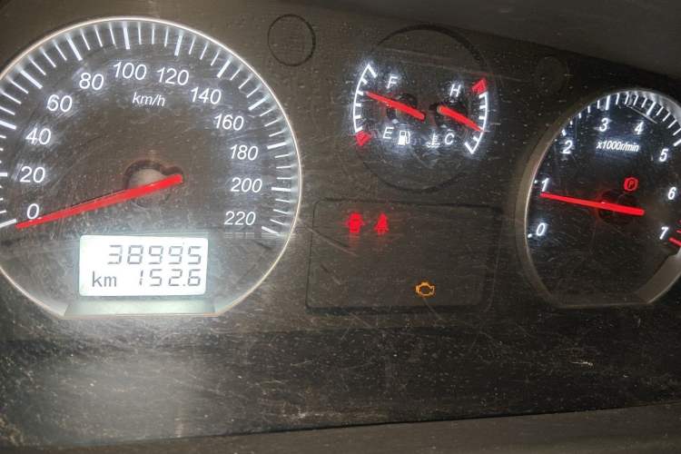 Used Foton Scenic G5 2024 2.4L Gasoline Professional Edition Clear-Window 5-9 Seater 4K22D4M Instrument Cluster