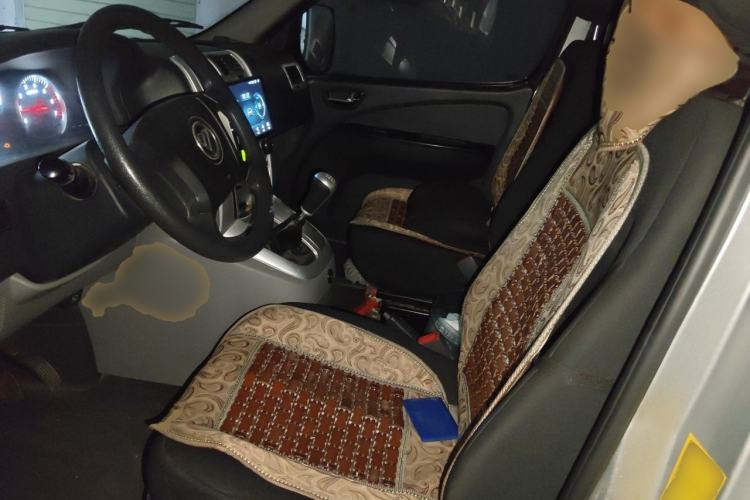 Used Foton Scenic G5 2024 2.4L Gasoline Professional Edition Clear-Window 5-9 Seater 4K22D4M Left Front Seat