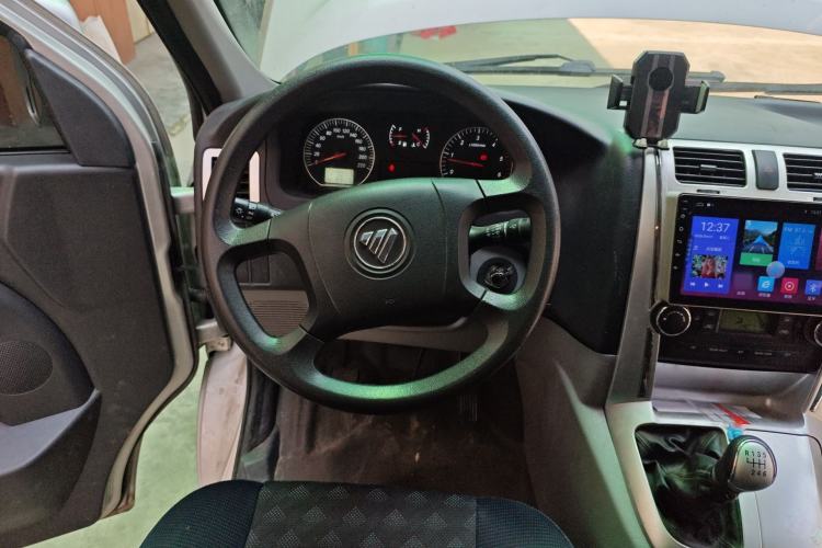 Used Foton Scenic G5 2024 2.0T Diesel Professional Edition Open-Window 5-9 Seater 4F20TC3 Steering Wheel