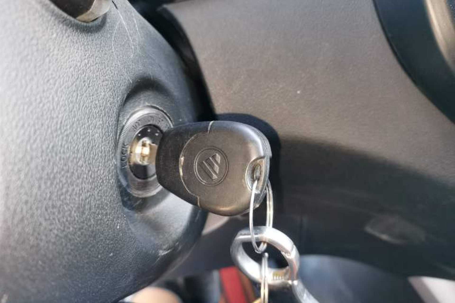 Used Foton Scenic G5 2024 2.0L Gasoline Commercial Version Open-Window 5/6-Seater DAN20L Vehicle Key