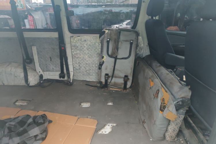 Used Foton Scenic G5 2024 2.4L CNG Commercial Version Open-Window 5/6-Seater 4K22C4M Left Rear Seat