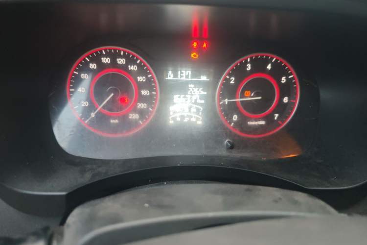Used Foton Scenic G5 2024 2.4L CNG Commercial Version Open-Window 5/6-Seater 4K22C4M Odometer Close Up
