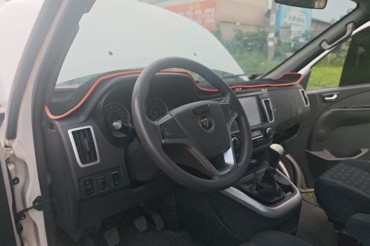 Used Foton Scenic G5 2024 2.4L CNG Commercial Version Open-Window 5/6-Seater 4K22C4M Steering Wheel