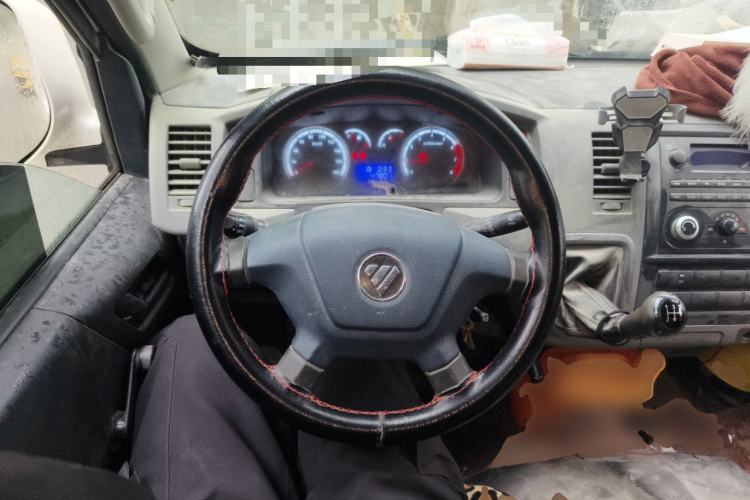 Used Foton Scenic G7 2020 2.4L Commercial Version Short Wheelbase Flat-Top 4-Seater Van China VI Emission Standard 4K22D4M Steering Wheel