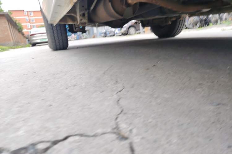 Used Foton Scenic G7 2014 2.0L Shangtong Version Short Wheelbase High Roof 486EQV4 Chassis Front Right