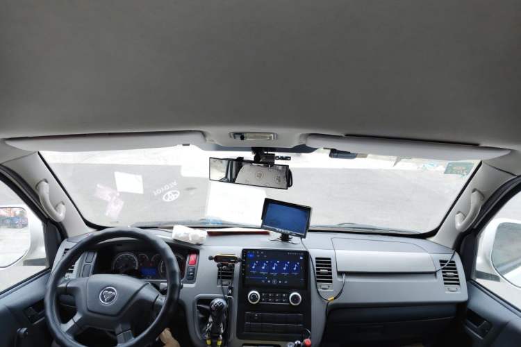 Used Foton Scenic G7 2014 2.0L Shangtong Version Short Wheelbase High Roof 486EQV4 Headliner