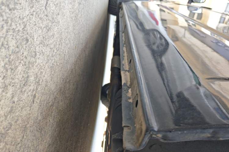 Used Foton Scenic G7 2015 2.0L Commercial Version Short Wheelbase Flat Roof – 486EQV4 Chassis Rear Left