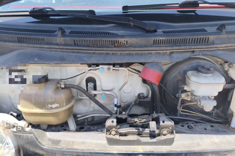 Used Foton Scenic G7  Engine Bay