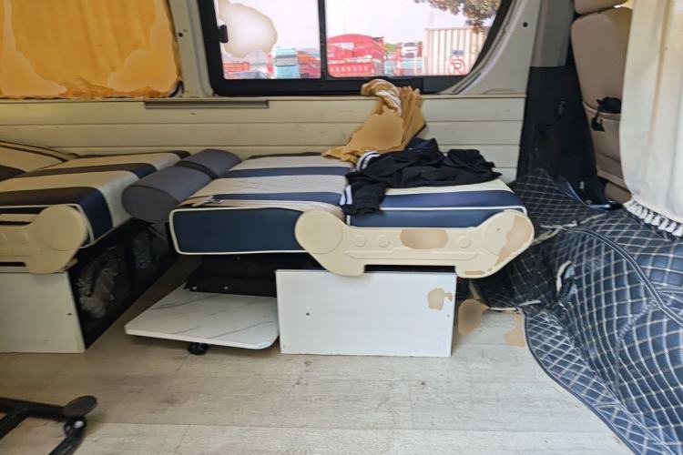Used Foton Scenic G7 2015 2.0L Commercial Version Short Wheelbase High-Roof 486EQV4 Left Rear Seat