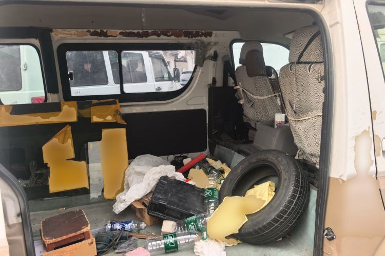 Used Foton Scenic G7 2015 2.0L Commercial Van Long Wheelbase High Roof – 4Q20M Left Rear Seat