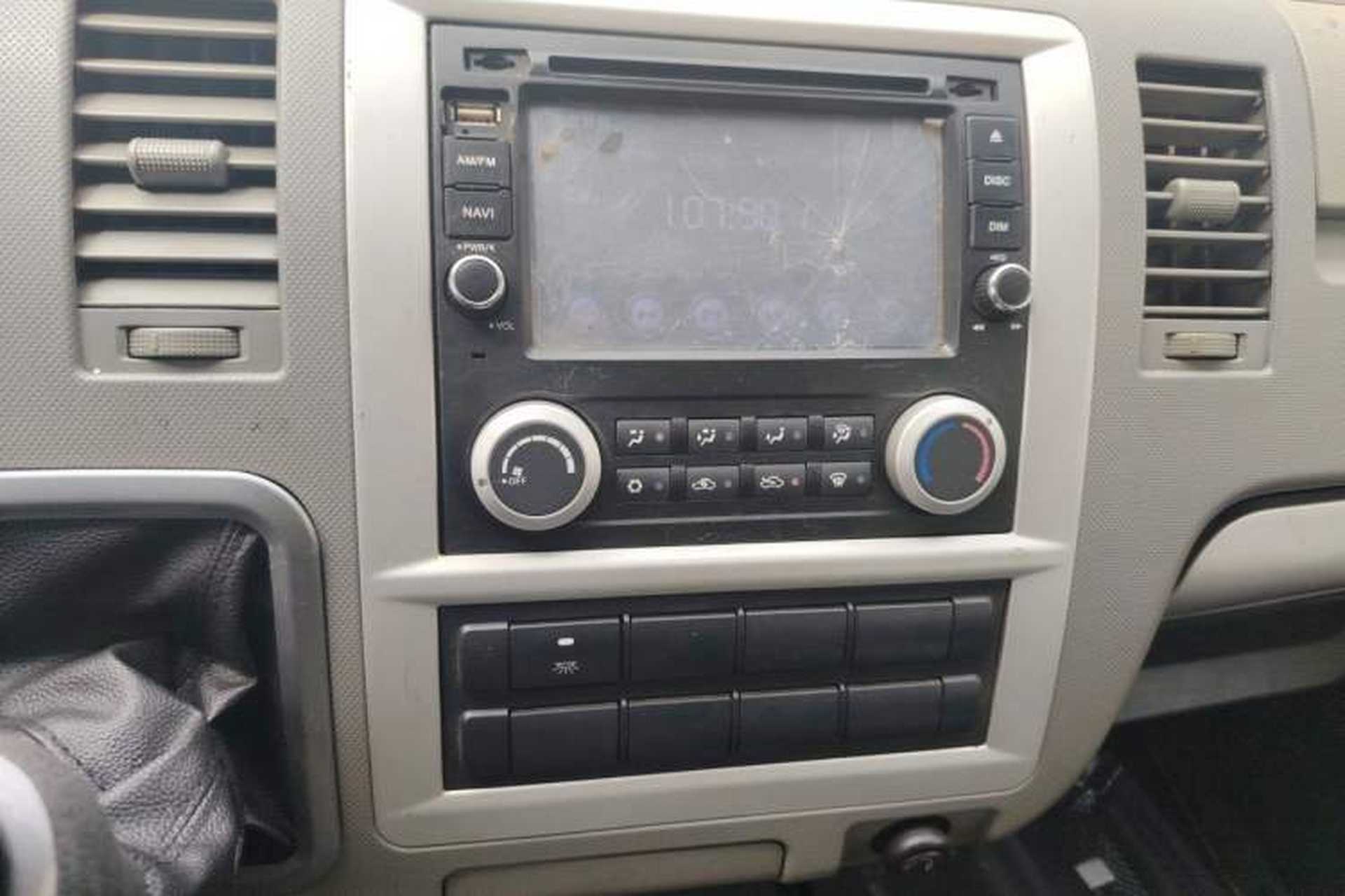 Used Foton Scenic G7 2015 2.0L Commercial Version Long Wheelbase High Roof – 4Q20M Audio And AC Panel