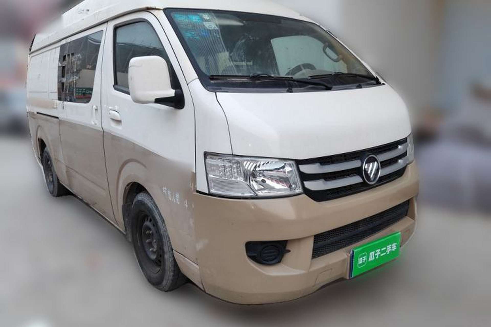 Used Foton Scenic G7 2015 2.0L Commercial Version Long Wheelbase High Roof – 486EQV4 Front Right 45 Deg