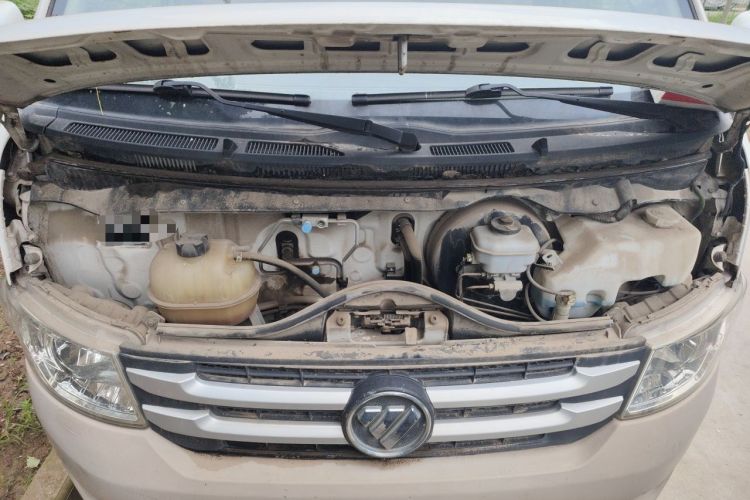Used Foton Scenic G7 2015 2.0L Commercial Version Short Wheelbase High-Roof 486EQV4 Engine Bay