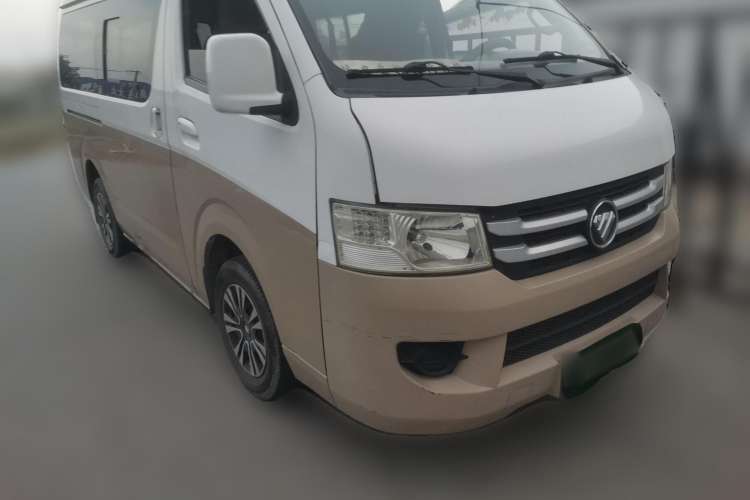 Used Foton Scenic G7 2015 2.0L Commercial Version Short Wheelbase High Roof 4Q20M Front Right 45 Deg