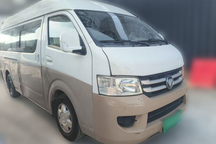 Used Foton Scenic G7 2015 2.0L Commercial Version Long Wheelbase High Roof – 486EQV4 Front Right 45 Deg