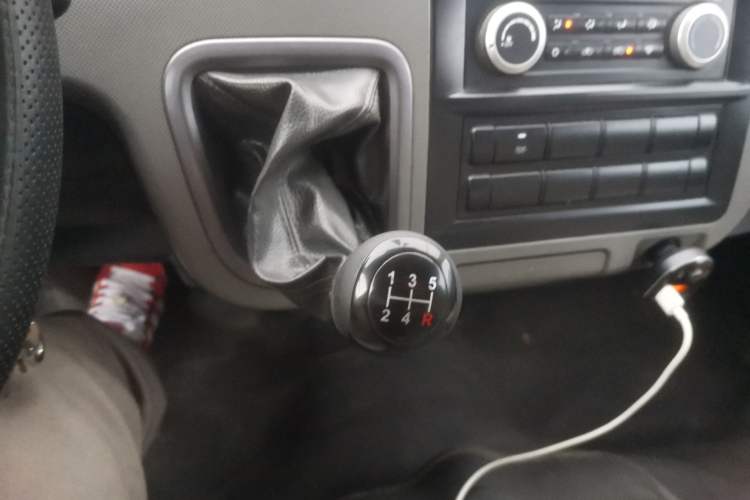 Used Foton Scenic G7 2015 2.0L Commercial Version Short Wheelbase High Roof 4Q20M Gear Lever